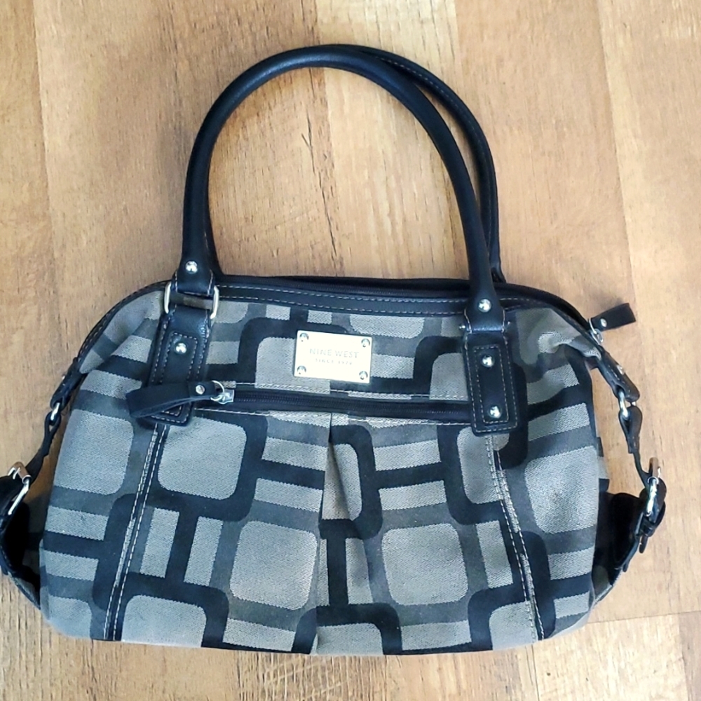 Nine West Grey and Black Classic Medium Shoulder Purse